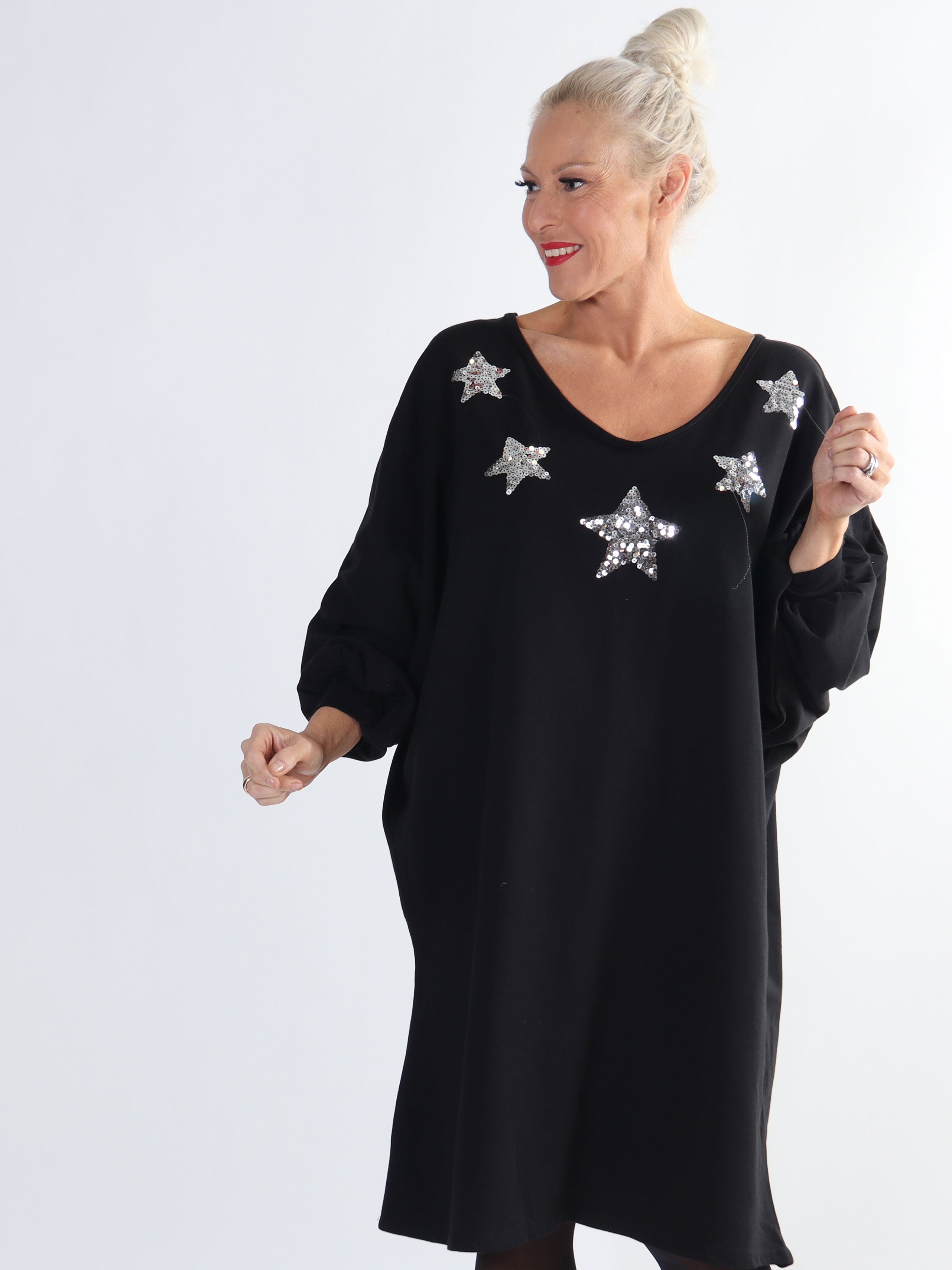 Torino - Plus size joggingkjole med stjerner af pailletter